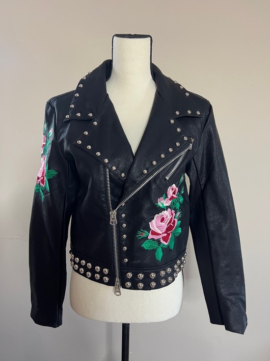 Signature8 Jackets & Blazers - 🌸🌹💐🌺Black Floral Studded Vegan Leather Moto Jacket